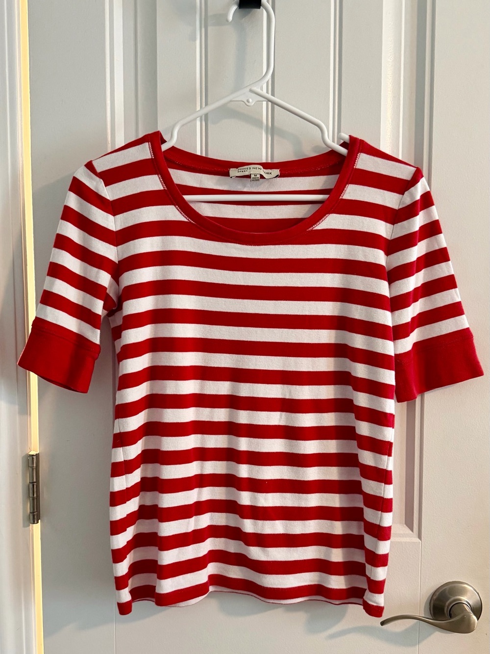 Jones New York Red & White Striped Scoop Neck Short Sleeve Top